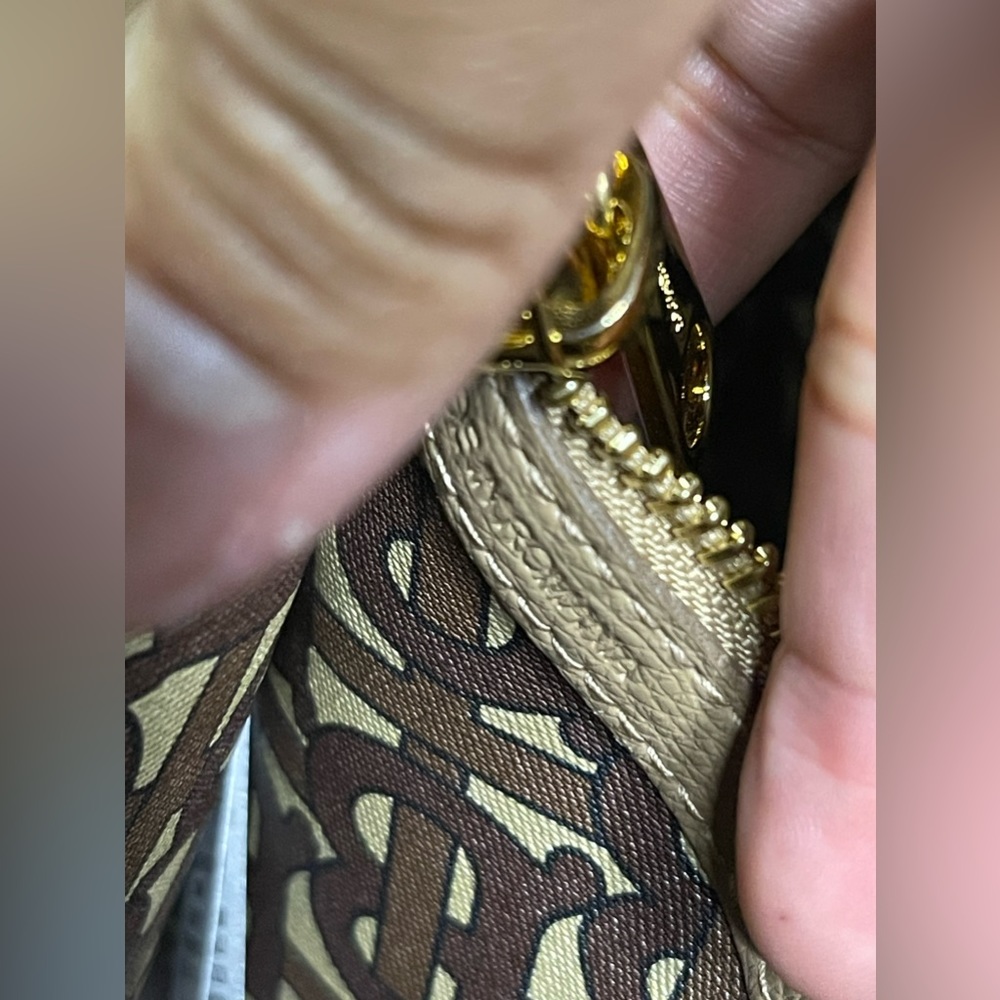 NWOT Burberry Embossed monogram Tote - Picture 6 of 12